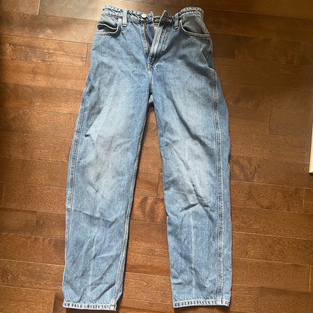 Vintage Modern Medium Wash High Waist Lee Straight Leg Denim Jeans